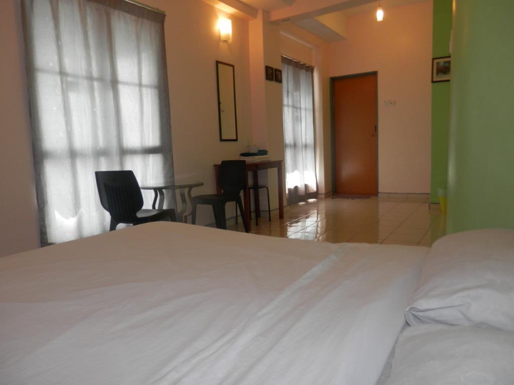 Travellers Planet Hotel & Guesthouse Malacca Esterno foto